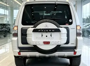 Mitsubishi Pajero 2013 White