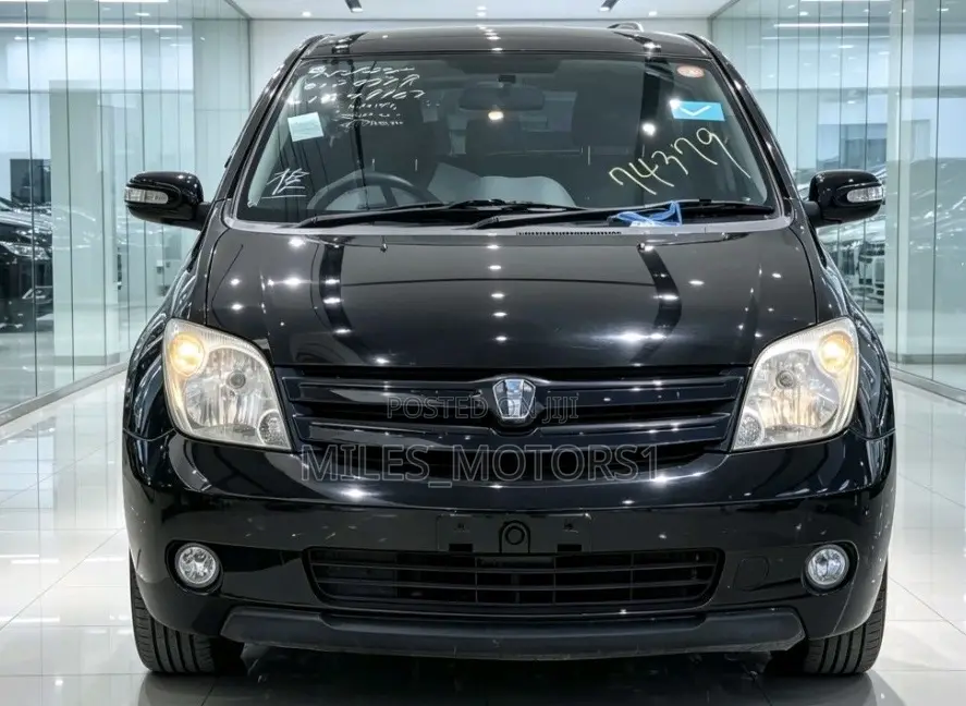 Toyota IST 2004 Black