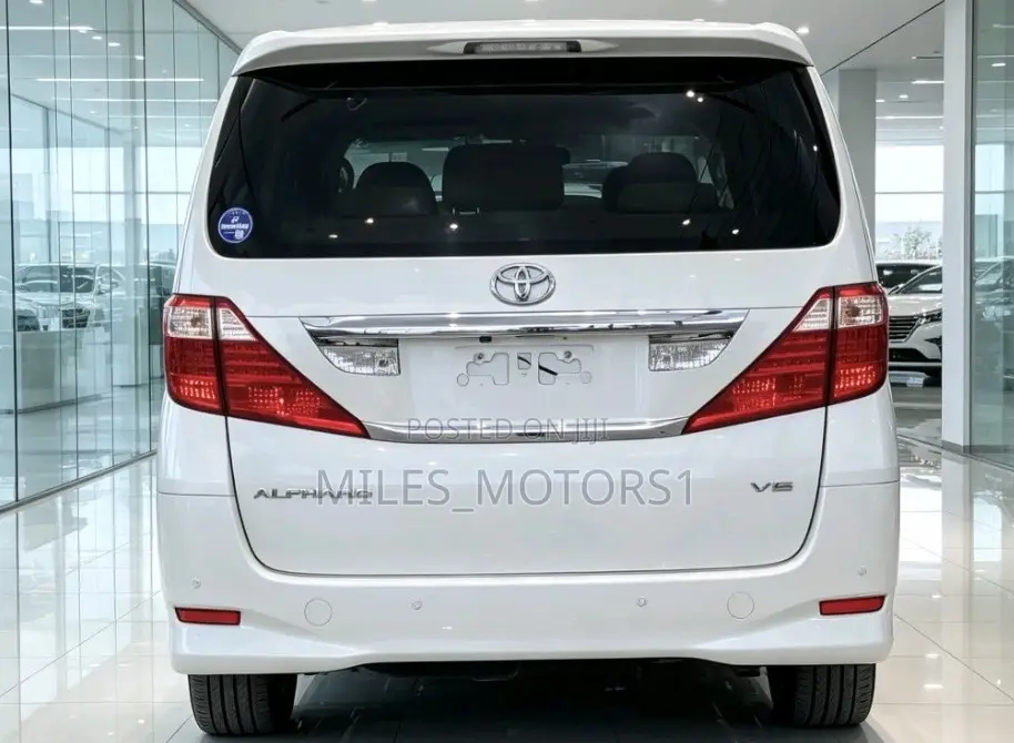 Toyota Alphard 2009 White
