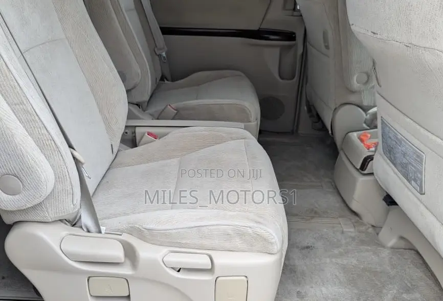Toyota Alphard 2009 White