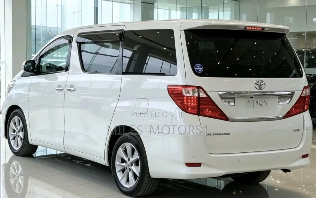Toyota Alphard 2009 White