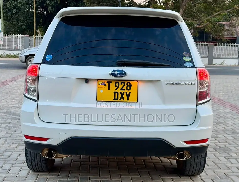 Subaru Forester 2009 White