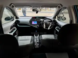 Toyota Aqua 2013 Blue