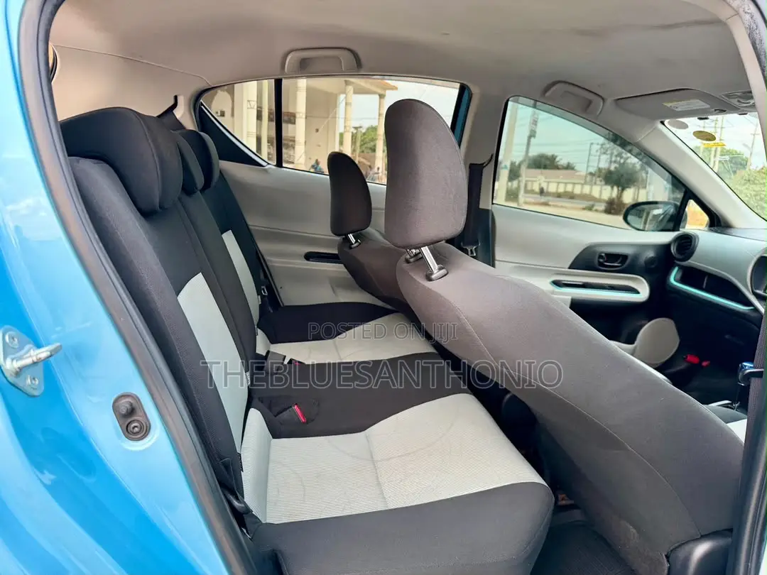 Toyota Aqua 2013 Blue