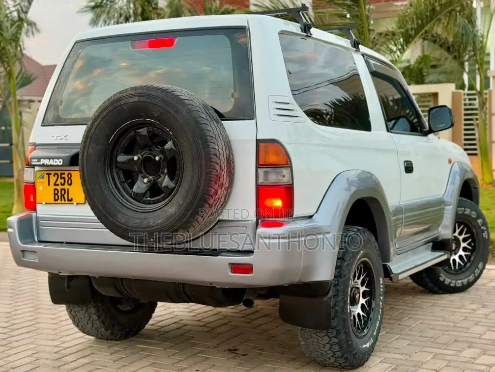Toyota Land Cruiser Prado 1998 White