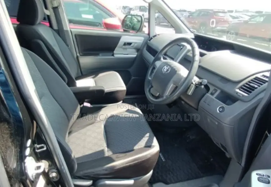 Toyota Noah 2008 Black