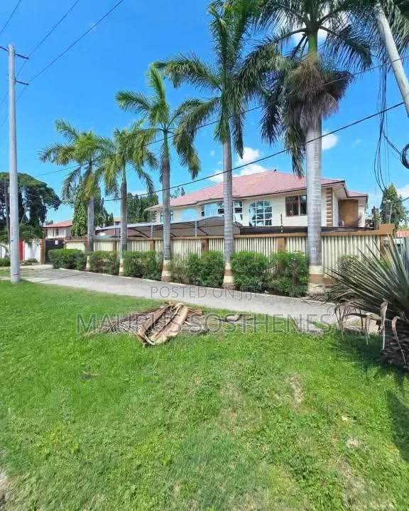 14bdrm Bungalow in Mikocheni B for rent