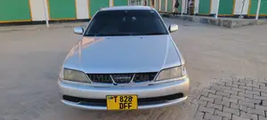 Toyota Carina 2000 Silver