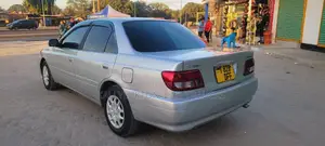 Toyota Carina 2000 Silver