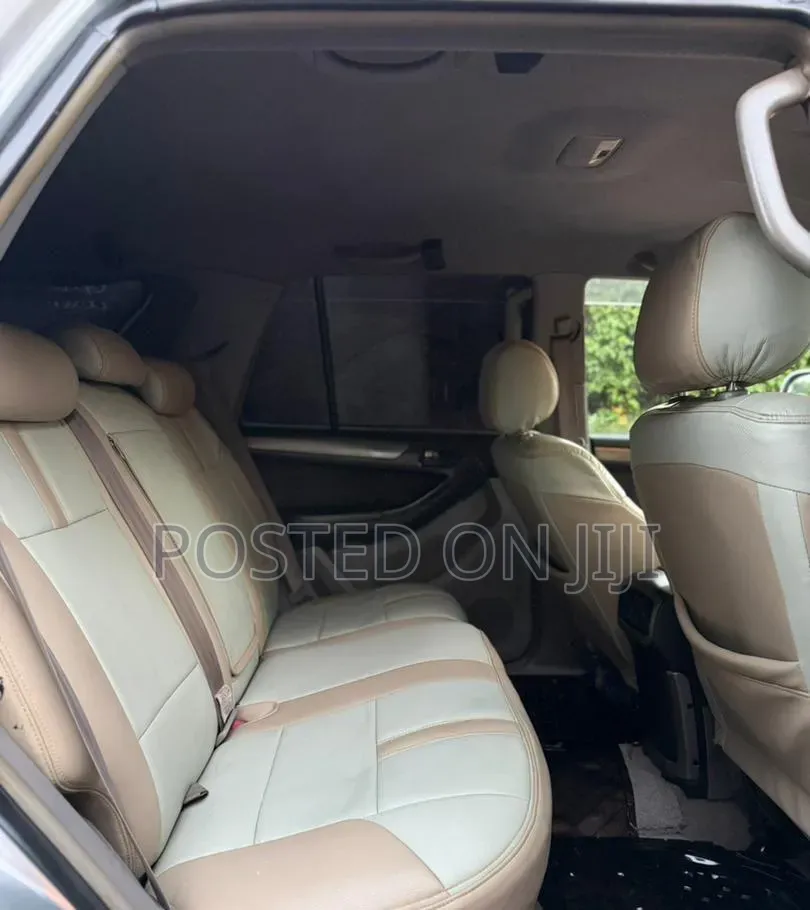 Toyota Hilux Surf 2005 Silver