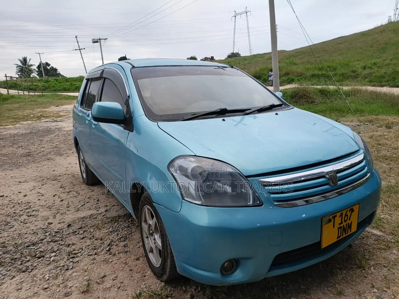 Toyota Raum 2008 Blue