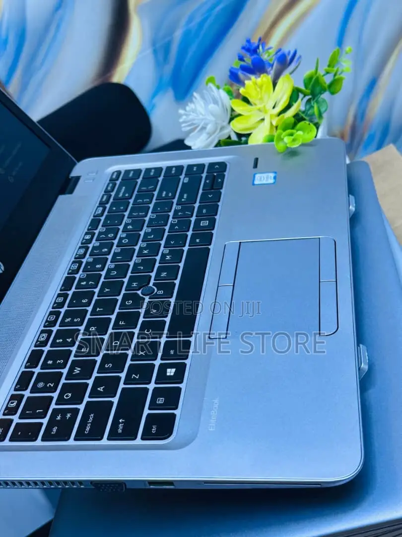 New Laptop HP EliteBook 840 G3 8GB Intel Core i5 SSD 256GB