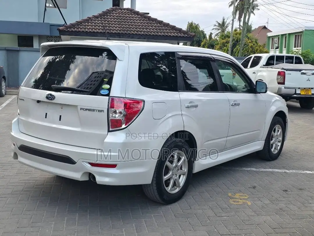 Subaru Forester 2012 White