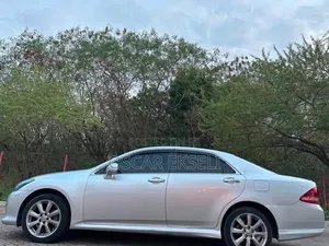 Toyota Crown 2009 Silver