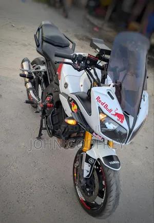 Yamaha FZ 2017 White