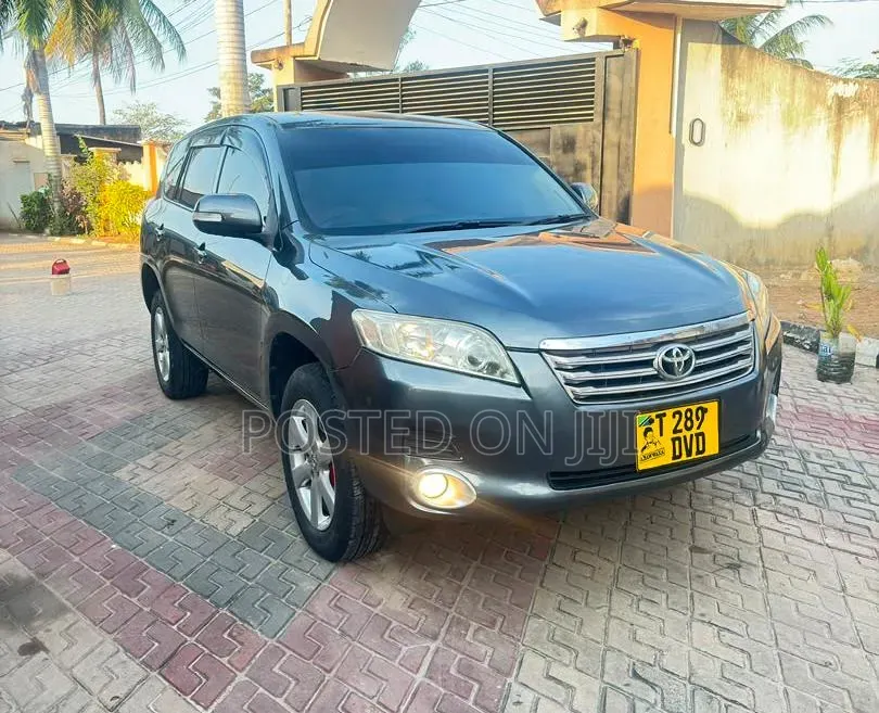 Toyota Vanguard 2008 Gray