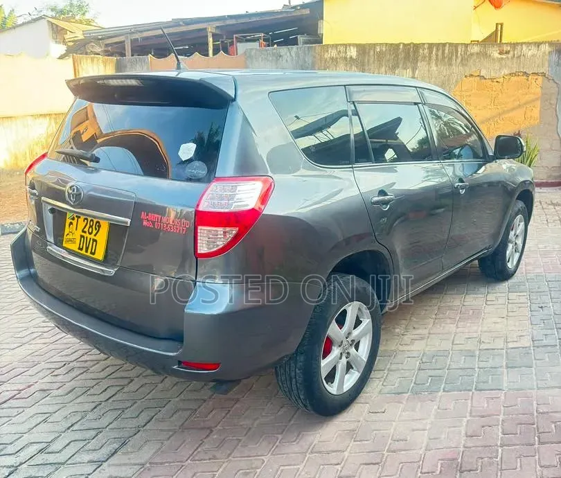 Toyota Vanguard 2008 Gray