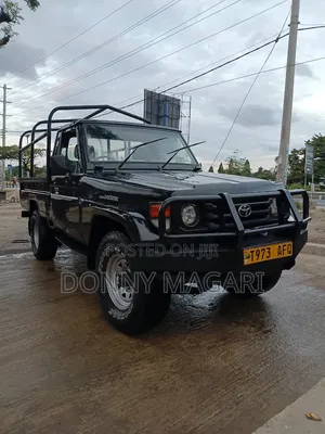 Toyota Land Cruiser 2010 Black