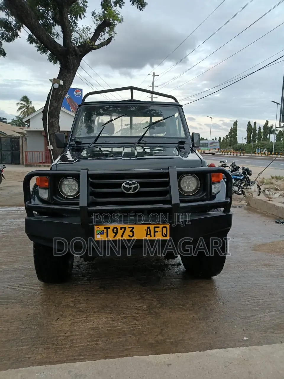 Toyota Land Cruiser 2010 Black
