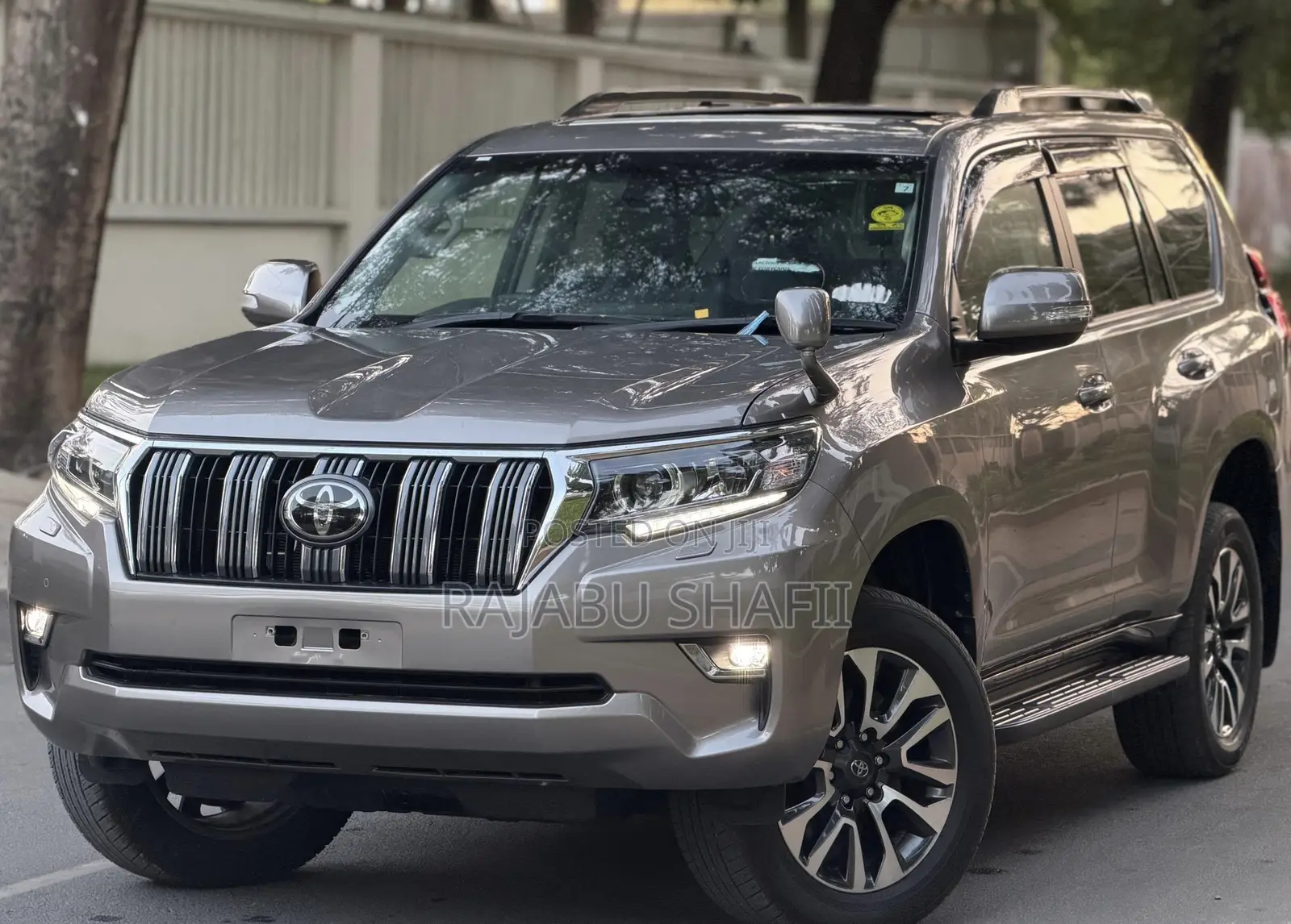 Toyota Land Cruiser Prado 2.7 2023 Gray