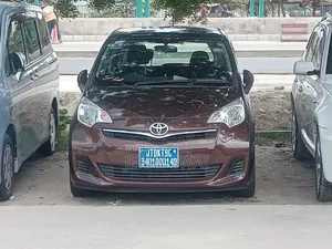 Toyota Ractis 2012 Brown