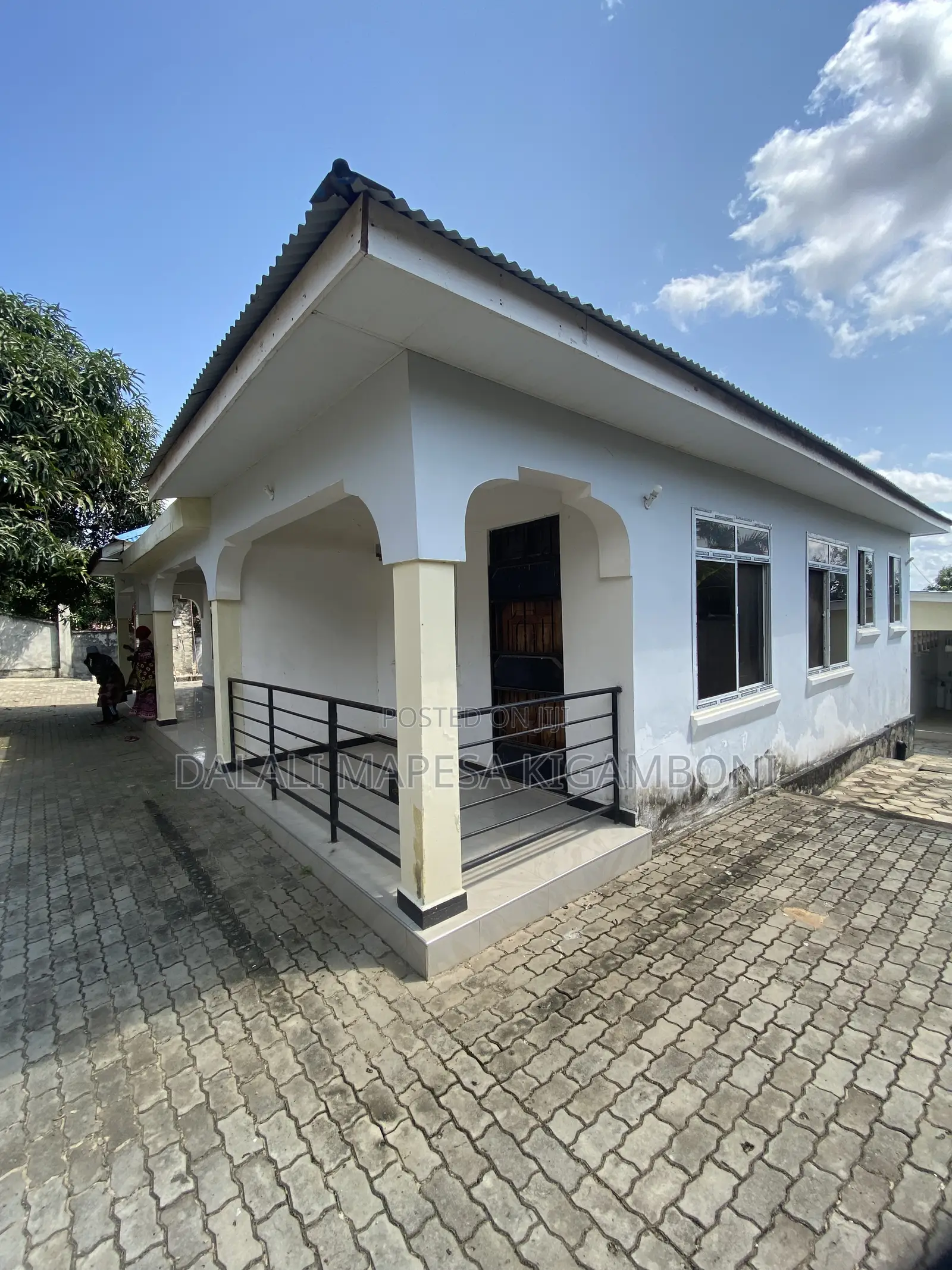 5bdrm House in Changanyikeni, Kigamboni for sale