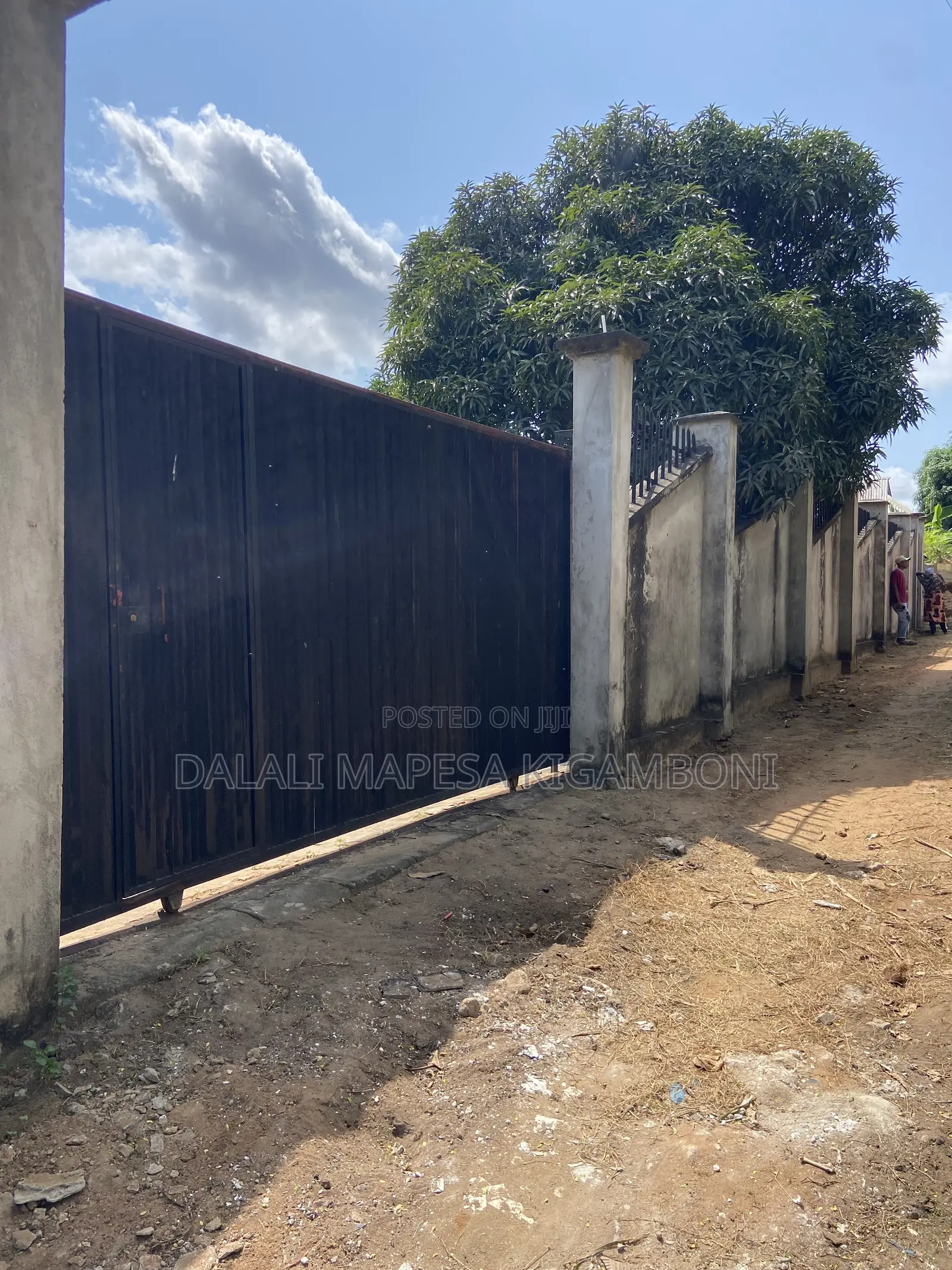 5bdrm House in Changanyikeni, Kigamboni for sale