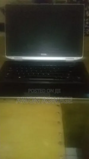 Laptop Dell Latitude 3189 8GB Intel Core i7 HDD 500GB