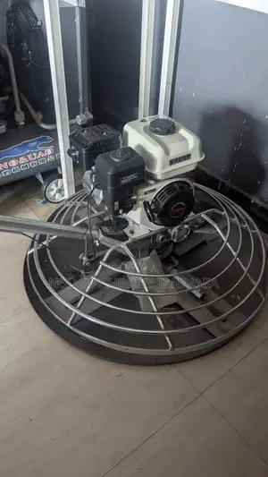 Petrol Float Trowel Machine