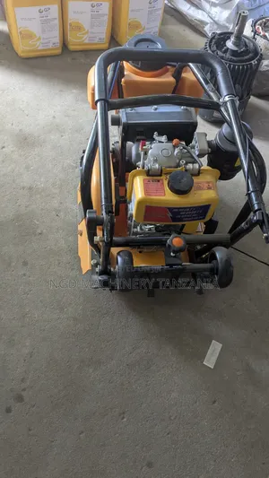 Diesel Plate Compactor