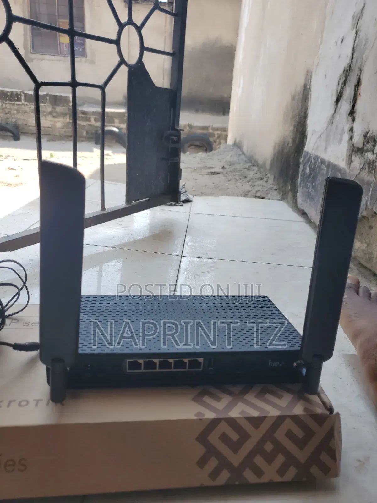 Mikrotik Hap Ax3 (Model: C53uig+5hpaxd2hpaxd)