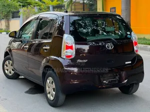 Toyota Passo 1.0 FWD 2011 Burgundy