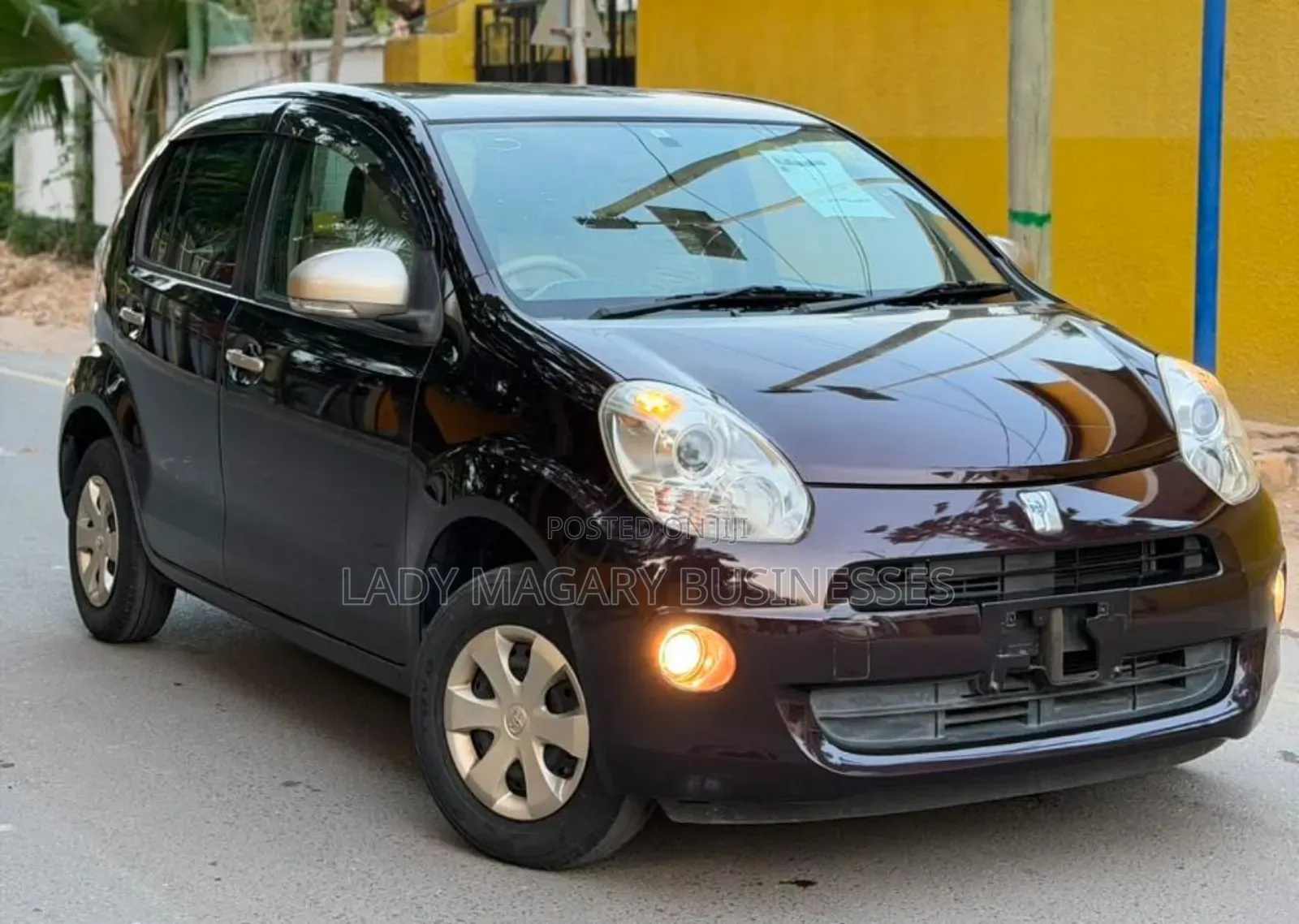 Toyota Passo 1.0 FWD 2011 Burgundy