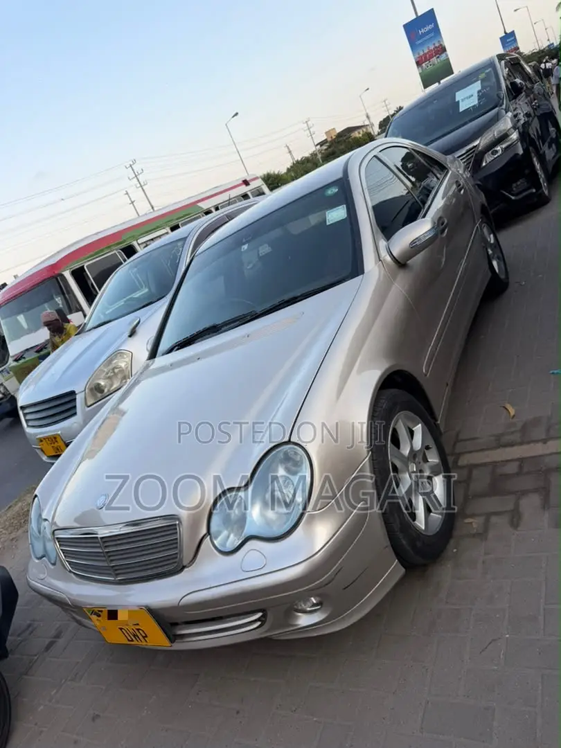 Mercedes-Benz C180 2001 Silver