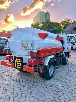 Mobile Tanker 2000lts, Isuzu