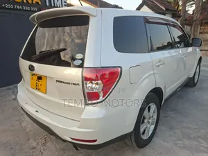 Subaru Forester 2009 White
