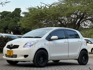 Toyota Vitz 2009 Pearl