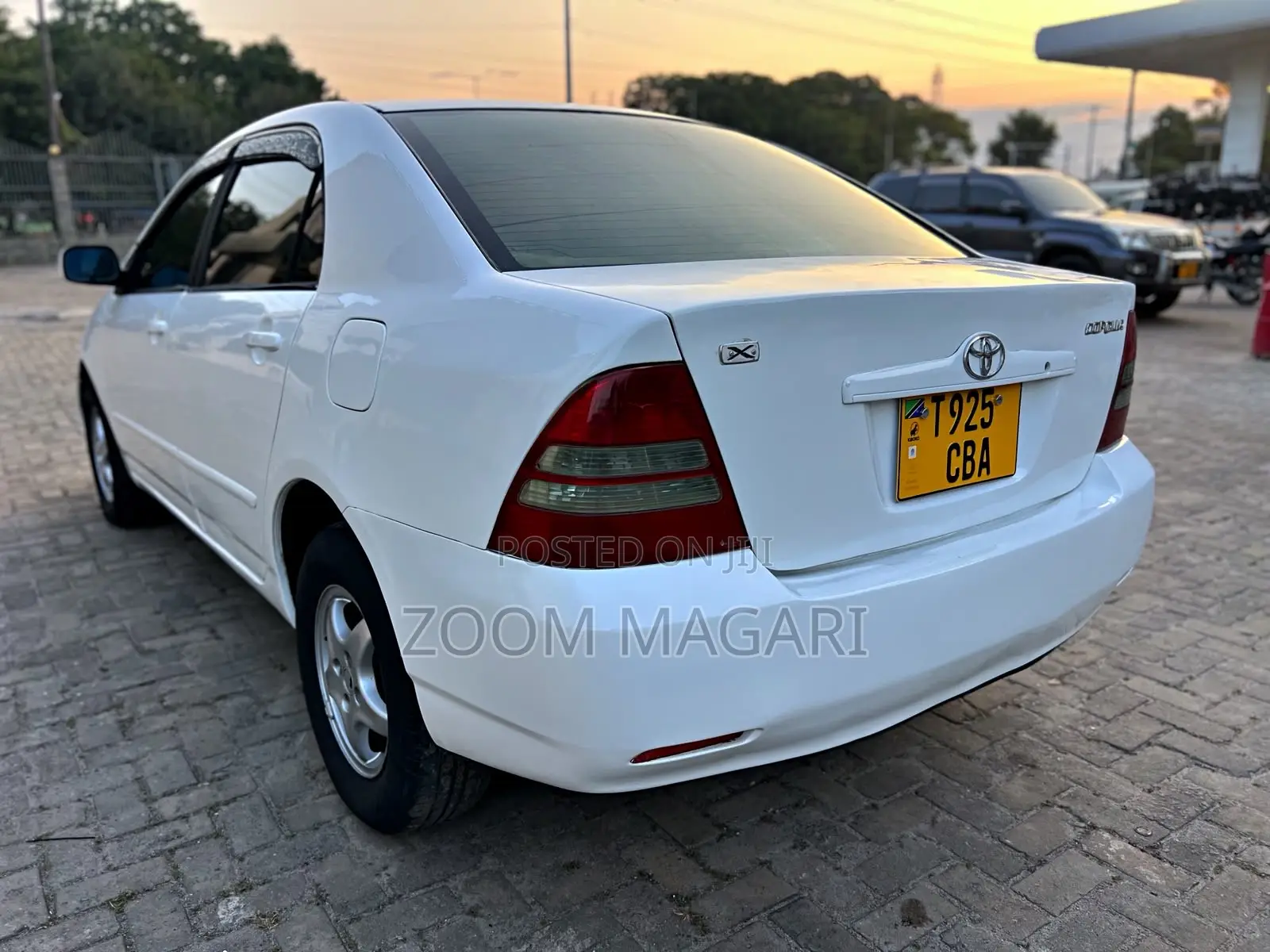 Toyota Corolla 2002 White