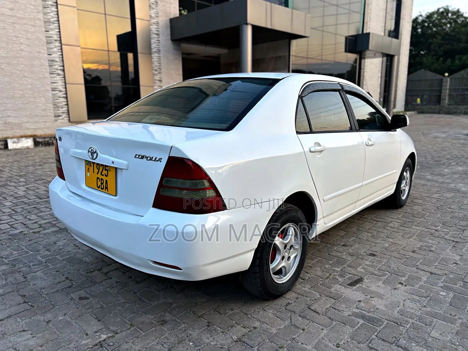 Toyota Corolla 2002 White