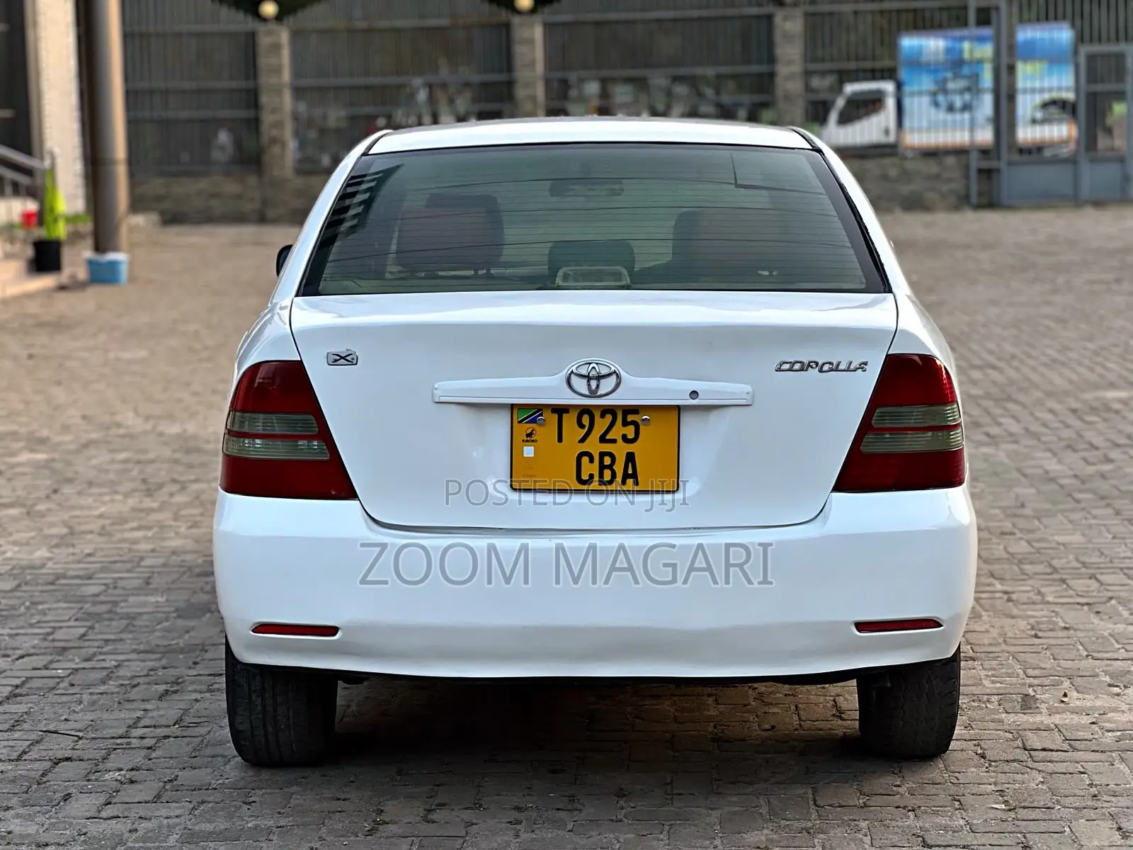 Toyota Corolla 2002 White