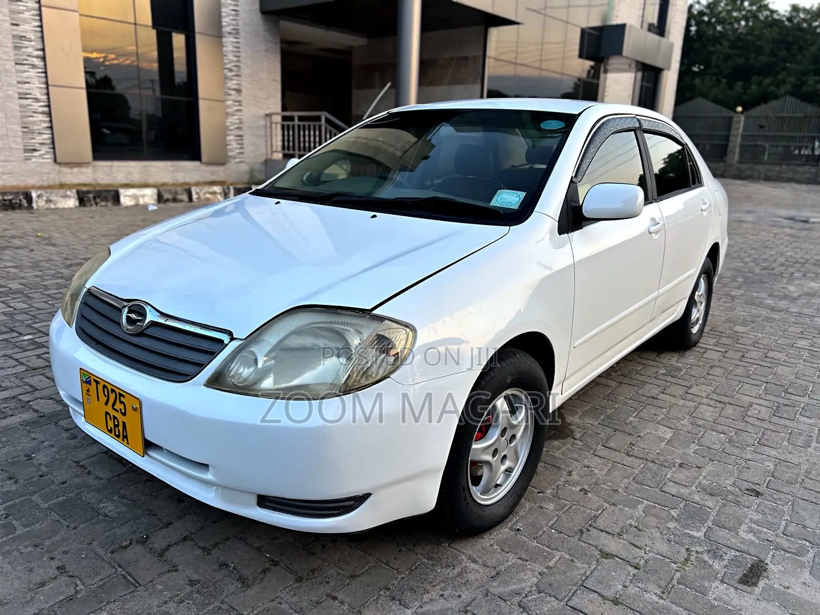 Toyota Corolla 2002 White