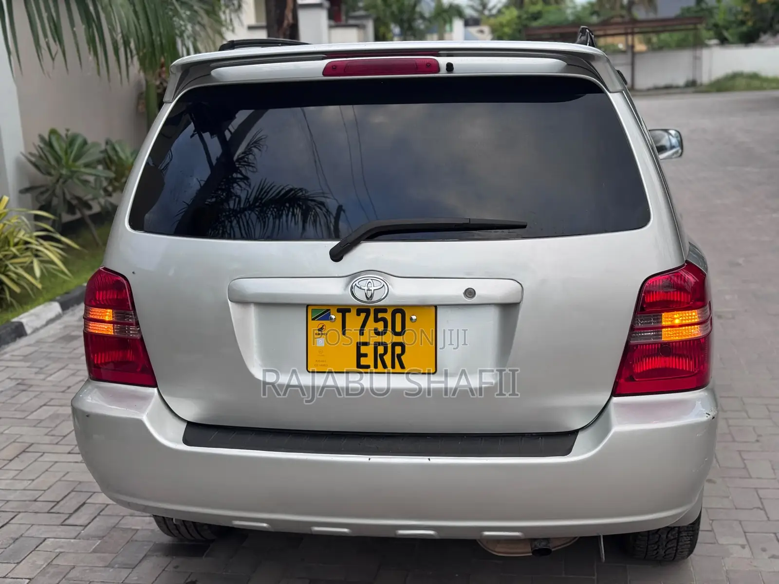 Toyota Kluger 2004 Silver