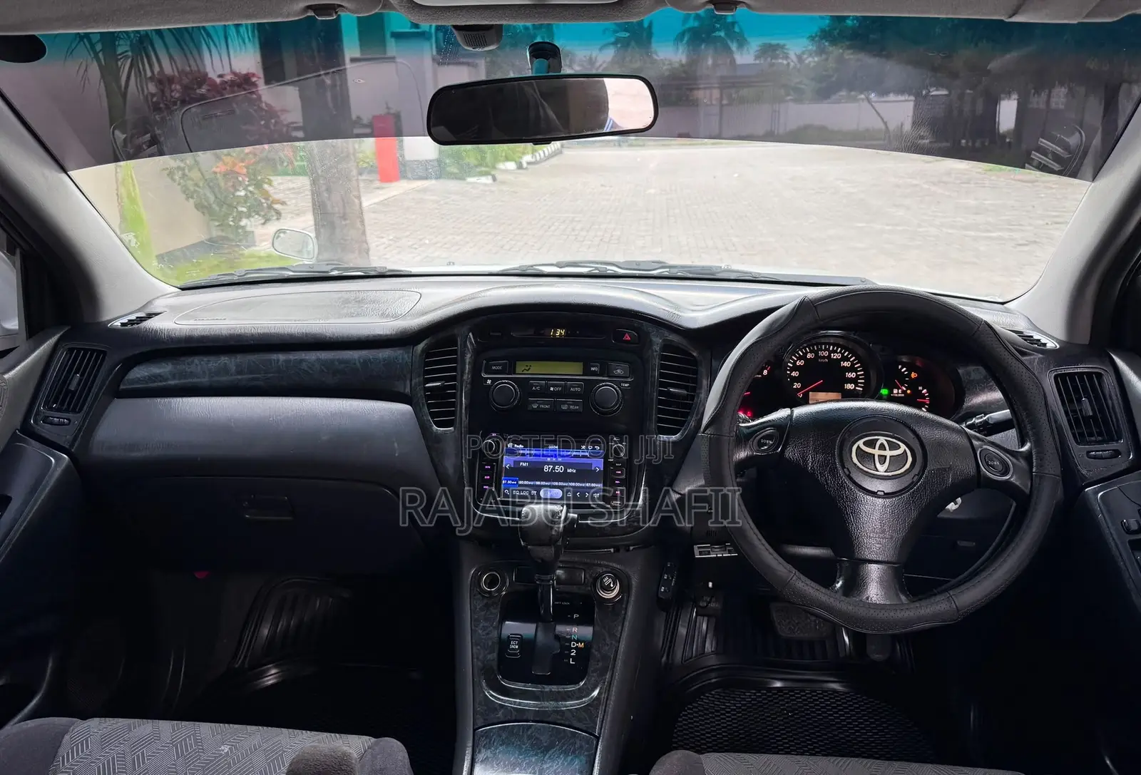 Toyota Kluger 2004 Silver