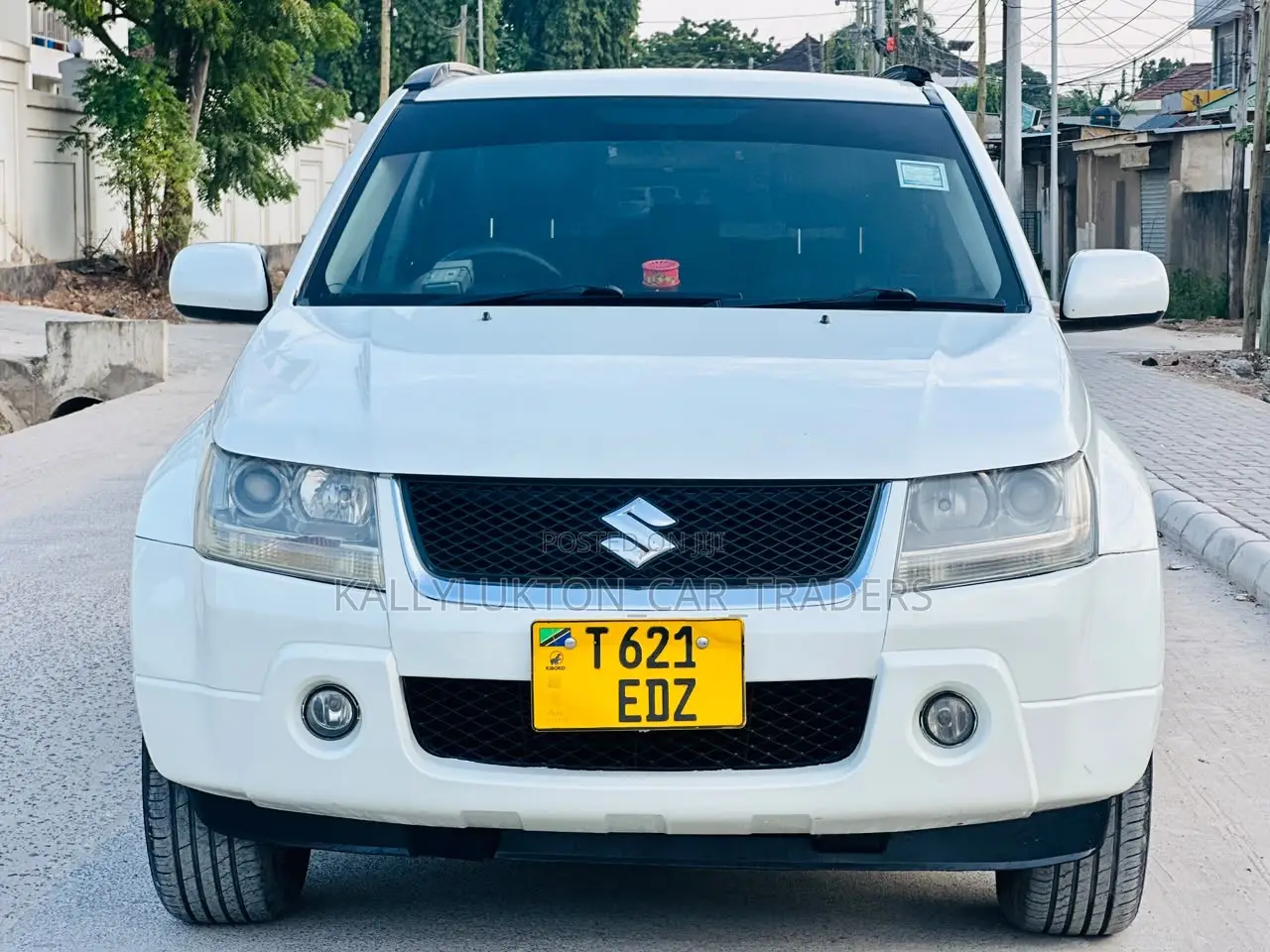 Suzuki Escudo 2008 White