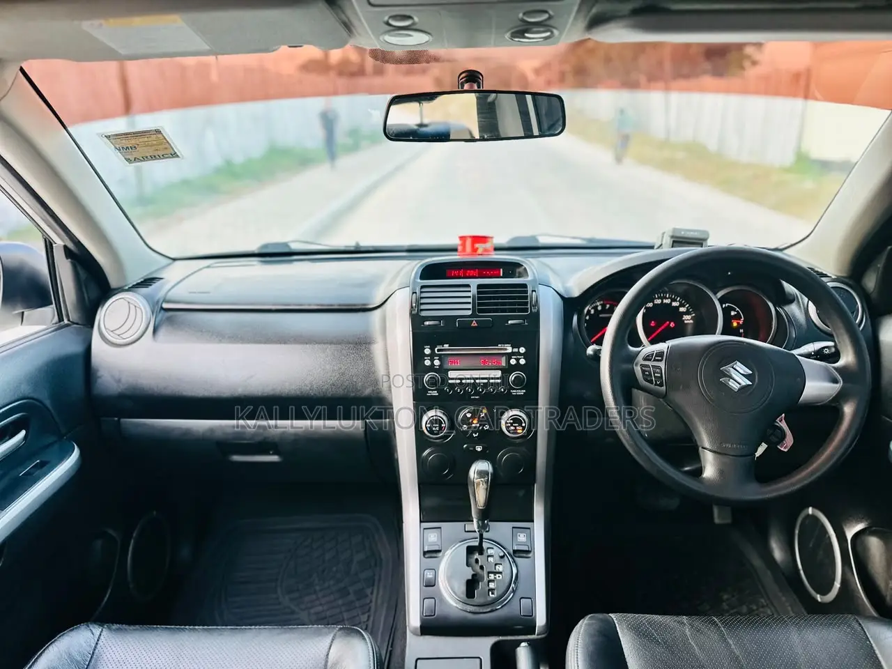 Suzuki Escudo 2008 White