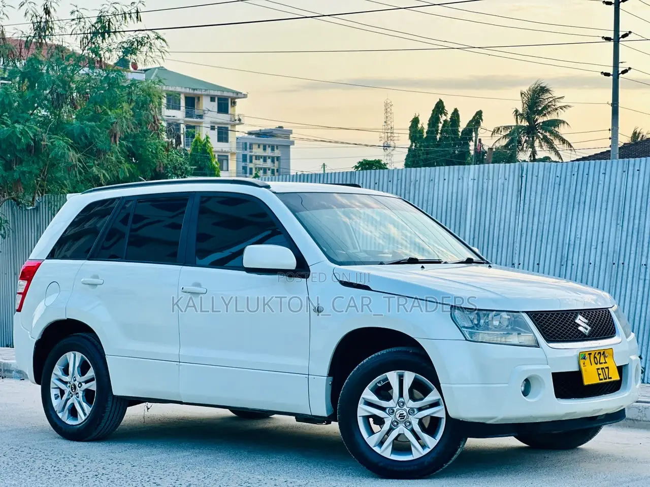 Suzuki Escudo 2008 White
