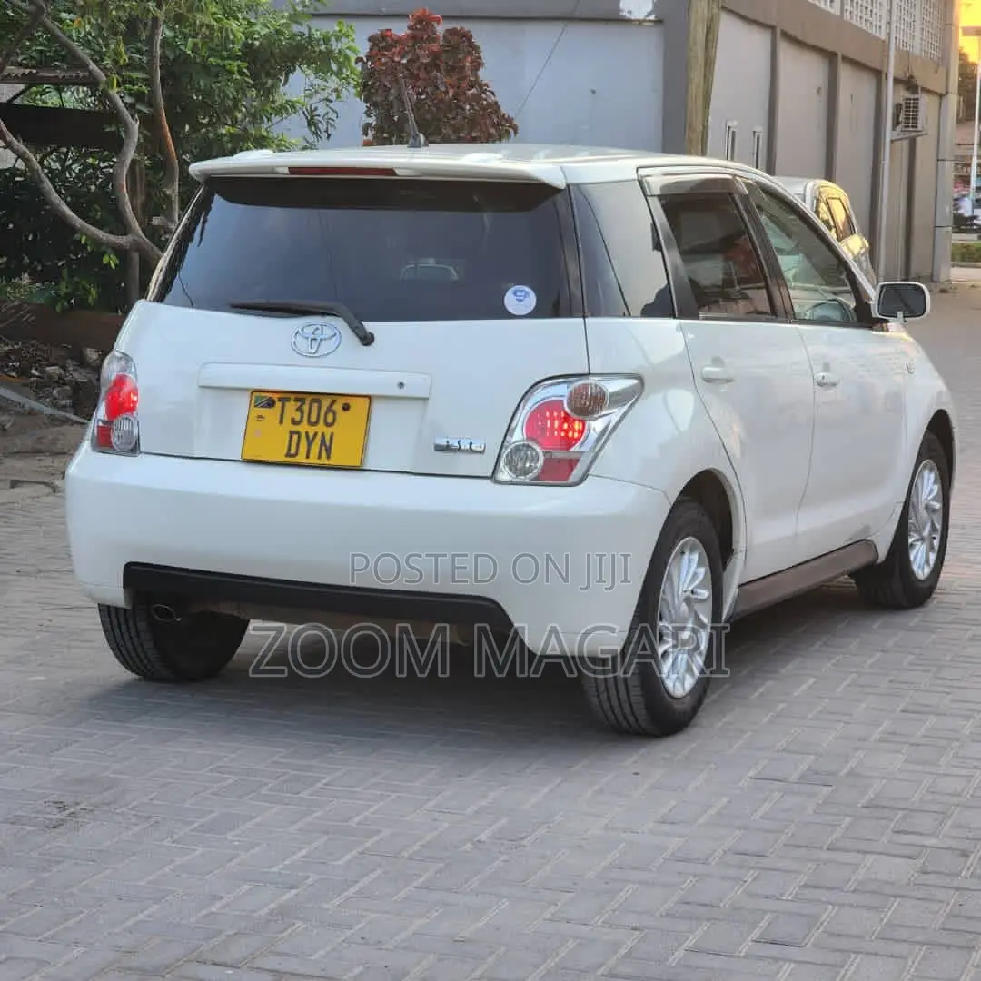 Toyota IST 2005 Pearl