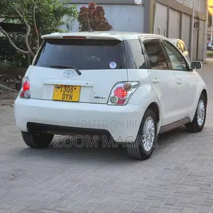 Toyota IST 2005 Pearl