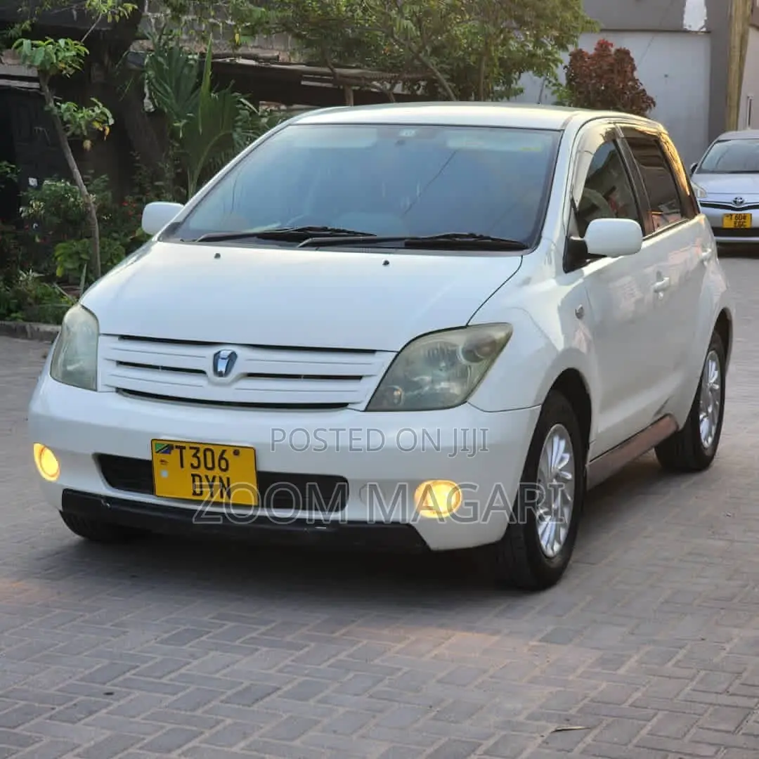 Toyota IST 2005 Pearl