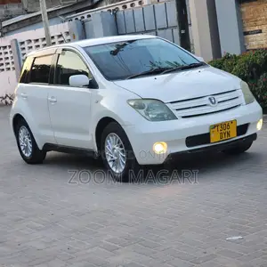 Toyota IST 2005 Pearl